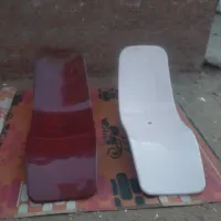 شزلونجات فيبر جلاس باللونين الأحمر والأبيض
